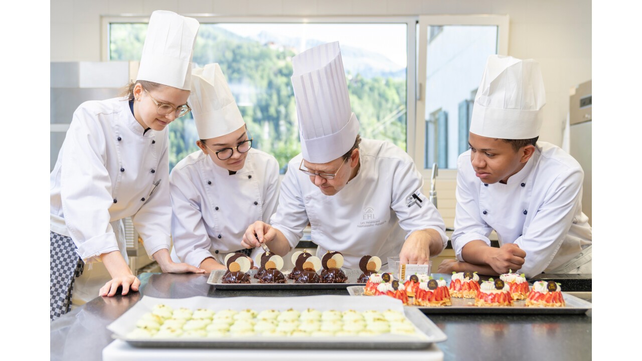 Praxisunterricht in der Patisserie